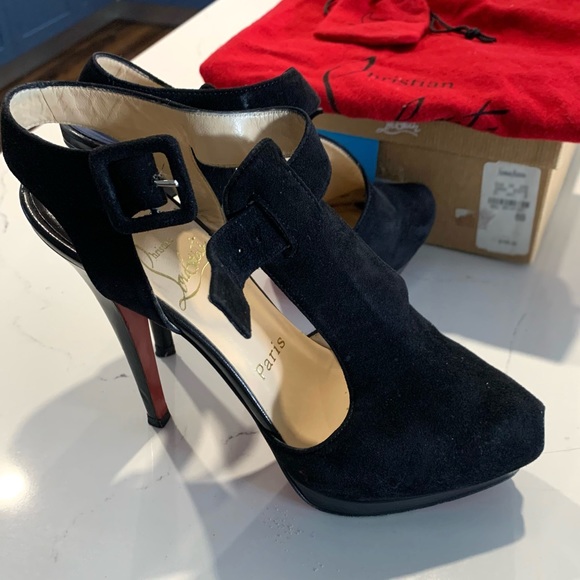 Beautiful Authentic pumps